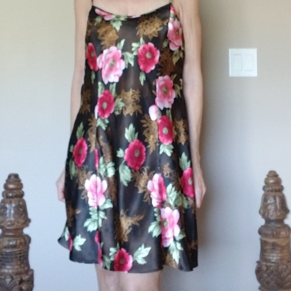 M size flower print,  pink, gold, green, and brown